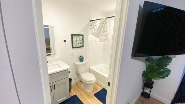 1929 Rhinestone, Canyon Lake, TX 78133