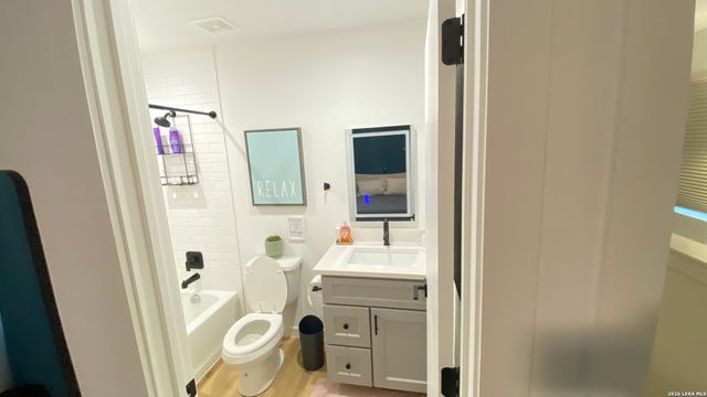 1929 Rhinestone, Canyon Lake, TX 78133