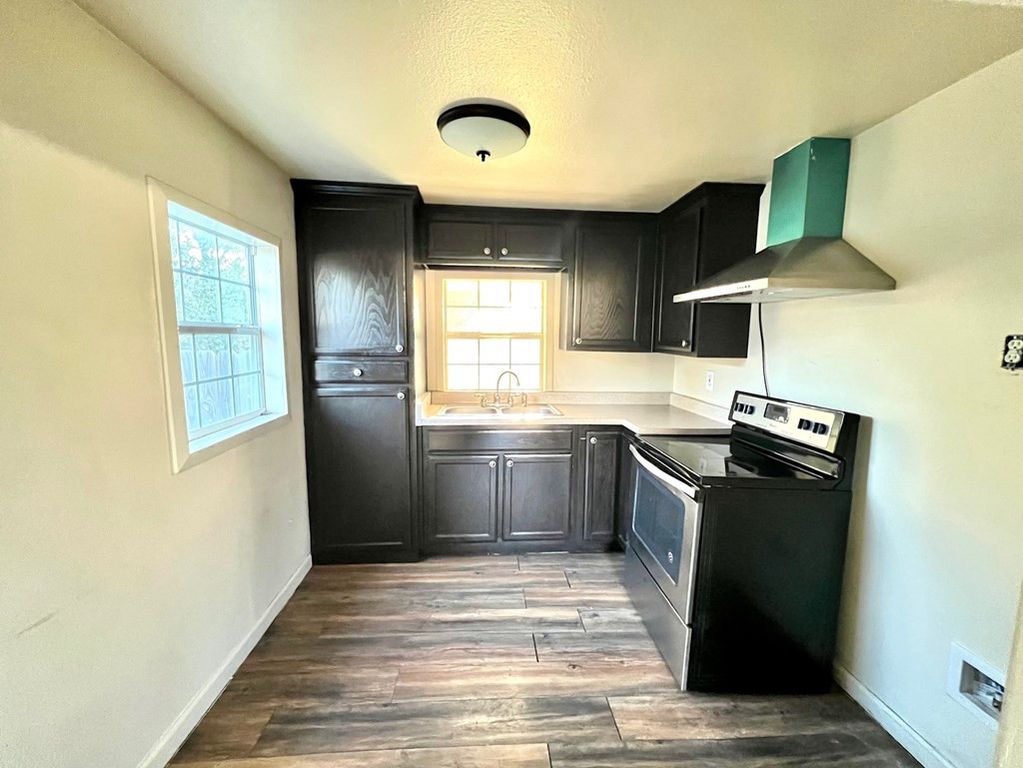 Image 6 of property listing at 2817 N Irving Street, San Angelo, TX 76903