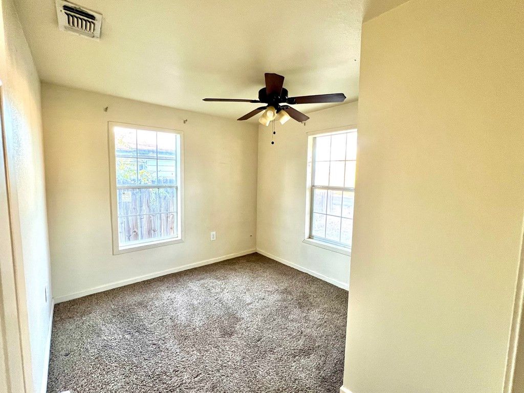 Image 8 of property listing at 2817 N Irving Street, San Angelo, TX 76903