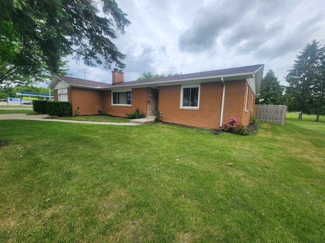 1974 W Youngs Ditch Road, Bay City, MI 48708