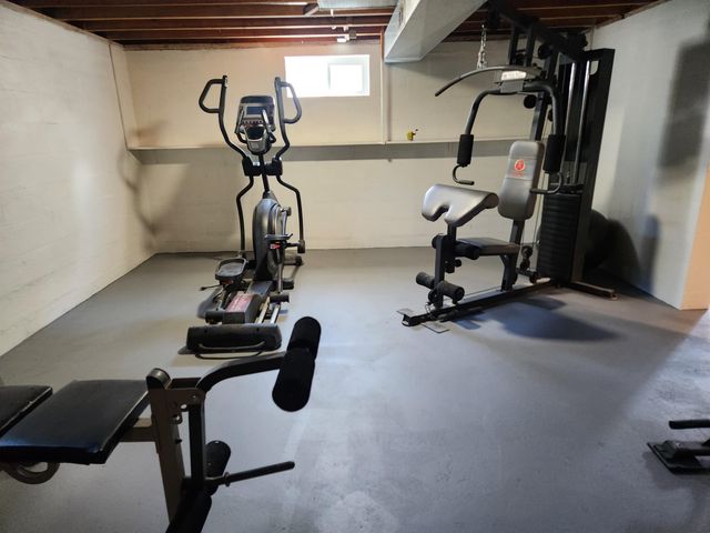 1974 W Youngs Ditch Road, Bay City, MI 48708