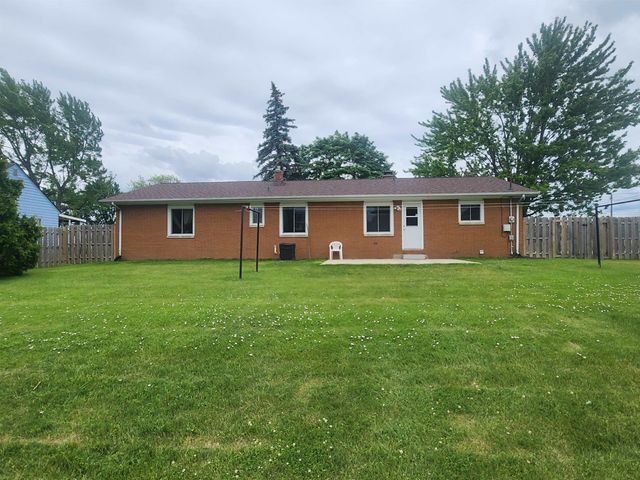 1974 W Youngs Ditch Road, Bay City, MI 48708