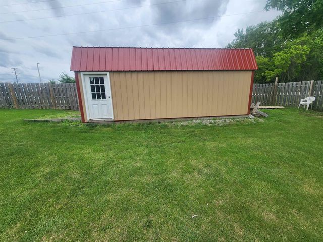 1974 W Youngs Ditch Road, Bay City, MI 48708