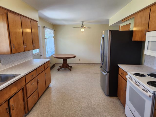 1974 W Youngs Ditch Road, Bay City, MI 48708