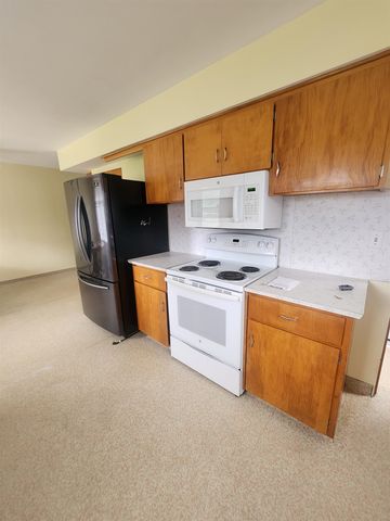 1974 W Youngs Ditch Road, Bay City, MI 48708