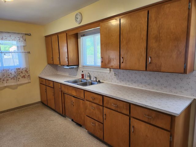 1974 W Youngs Ditch Road, Bay City, MI 48708