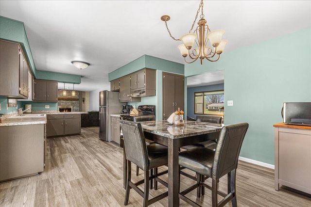 W6392 Judy DRIVE, Plymouth, WI 53073
