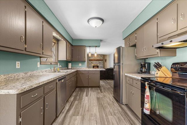 W6392 Judy DRIVE, Plymouth, WI 53073