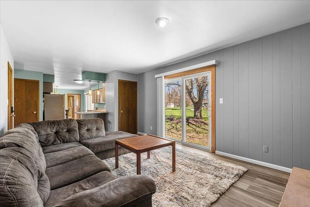 W6392 Judy DRIVE, Plymouth, WI 53073