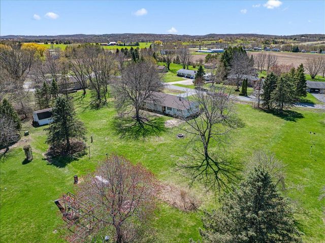 W6392 Judy DRIVE, Plymouth, WI 53073