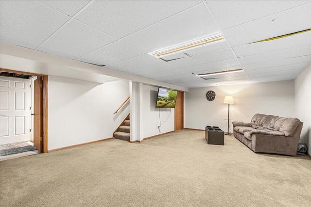 W6392 Judy DRIVE, Plymouth, WI 53073