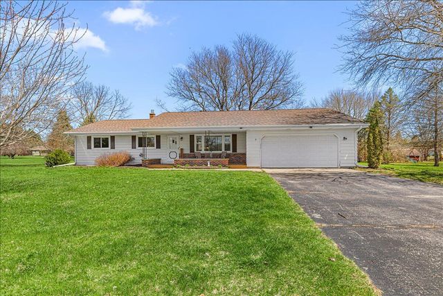 W6392 Judy DRIVE, Plymouth, WI 53073