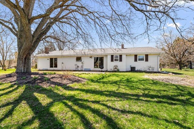 W6392 Judy DRIVE, Plymouth, WI 53073