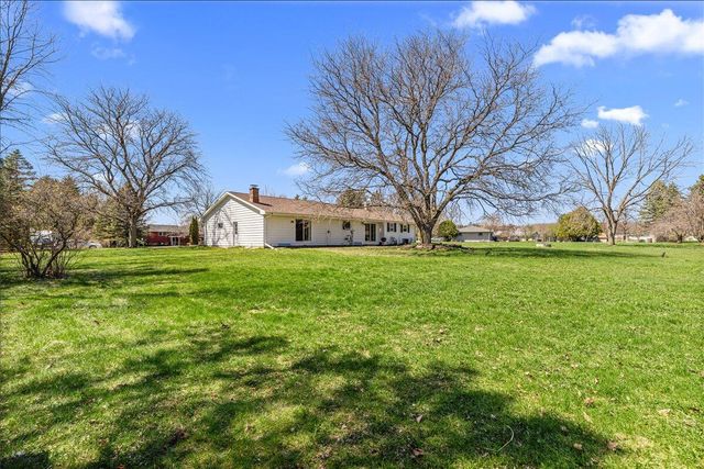 W6392 Judy DRIVE, Plymouth, WI 53073