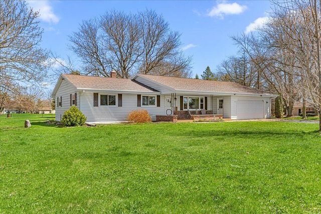 W6392 Judy DRIVE, Plymouth, WI 53073
