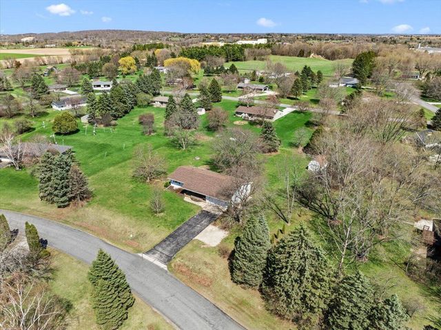 W6392 Judy DRIVE, Plymouth, WI 53073