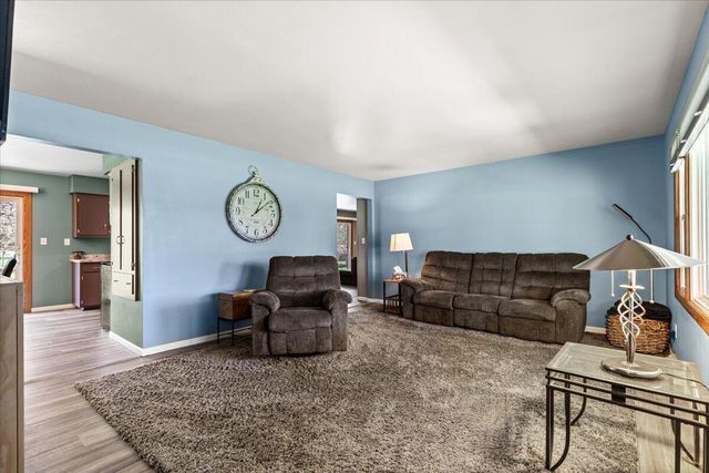 W6392 Judy DRIVE, Plymouth, WI 53073