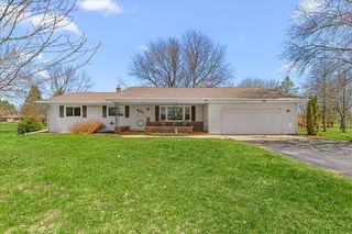 W6392 Judy DRIVE, Plymouth, WI 53073