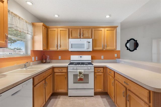 2218 LEWISTON LANE, The Villages, FL 32162