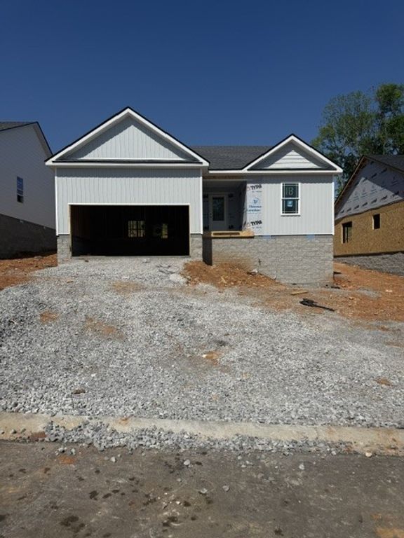 1162 Tybee Dr, Clarksville, TN 37042