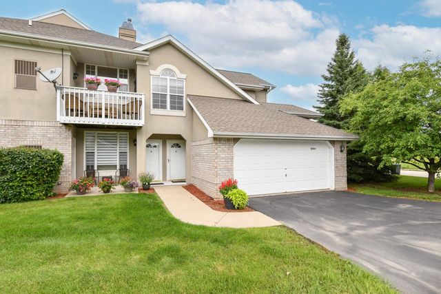 9279 W Elm COURT #B, Franklin, WI 53132