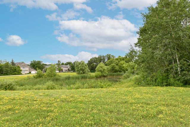 9279 W Elm COURT #B, Franklin, WI 53132