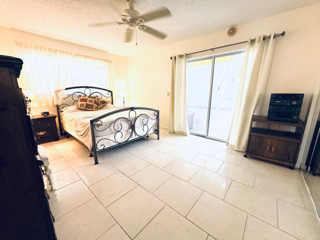 8 GRANTHAM D, Deerfield Beach, FL 33442
