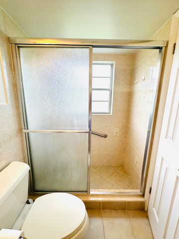 8 GRANTHAM D, Deerfield Beach, FL 33442