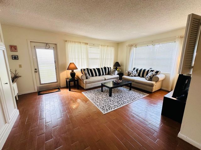 8 GRANTHAM D, Deerfield Beach, FL 33442