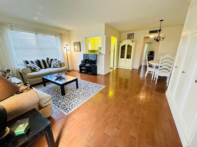 8 GRANTHAM D, Deerfield Beach, FL 33442