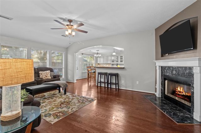 3238 Bodine Drive, Pearland, TX 77584