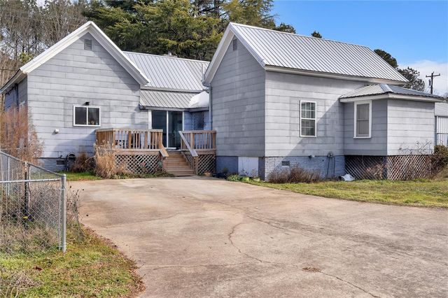 417 N Main Street, Honea Path, SC 29654