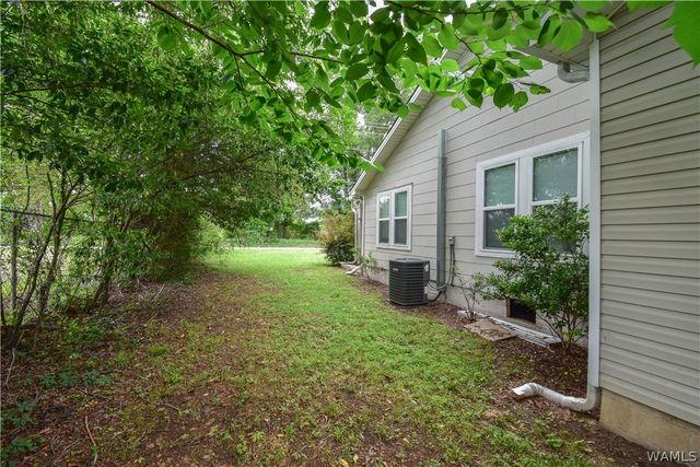 2420 39th St, Tuscaloosa, AL 35405