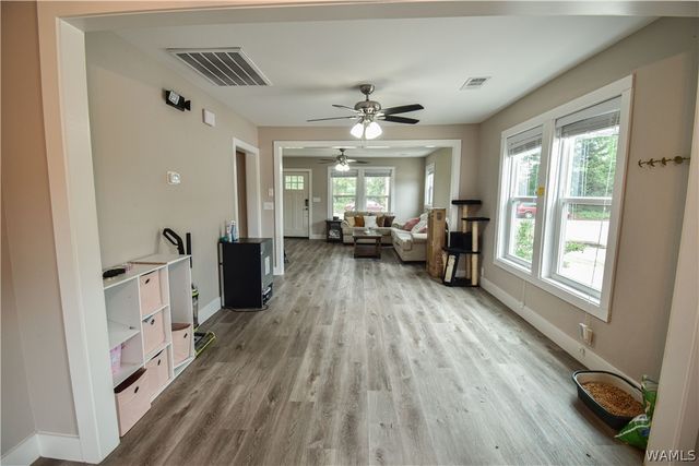 2420 39th St, Tuscaloosa, AL 35405