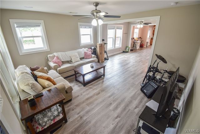 2420 39th St, Tuscaloosa, AL 35405