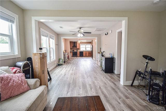 2420 39th St, Tuscaloosa, AL 35405