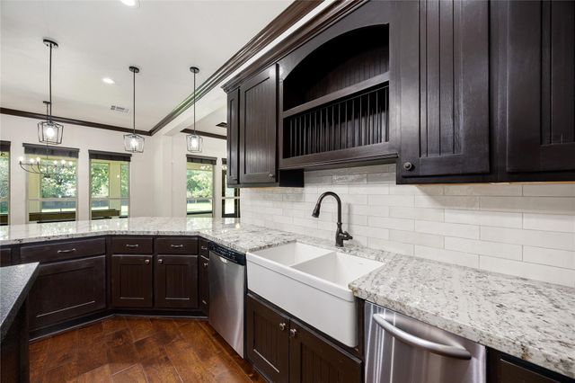 8989 Stone Oak Drive, Montgomery, TX 77316