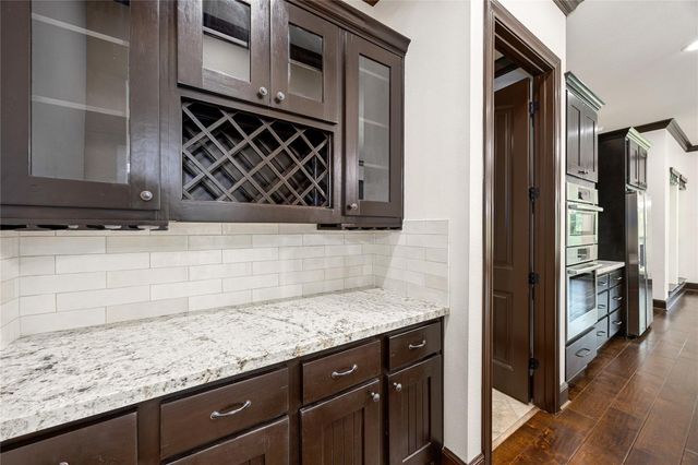 8989 Stone Oak Drive, Montgomery, TX 77316