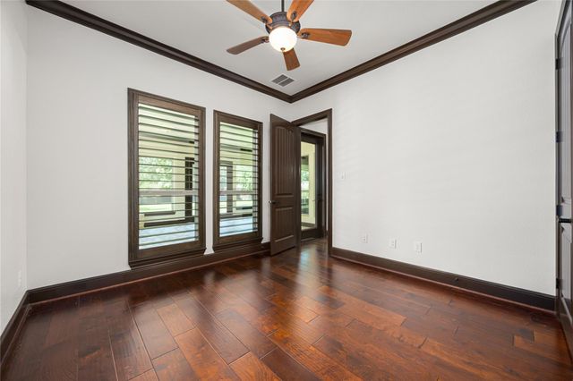 8989 Stone Oak Drive, Montgomery, TX 77316