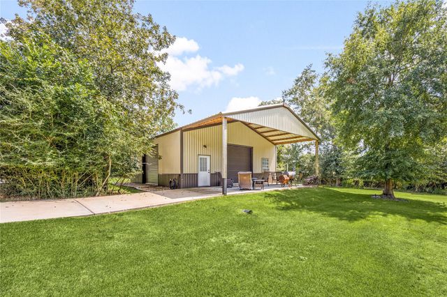 8989 Stone Oak Drive, Montgomery, TX 77316