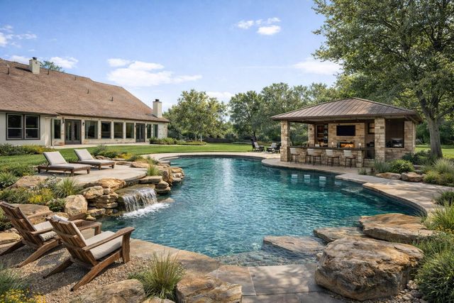 8989 Stone Oak Drive, Montgomery, TX 77316