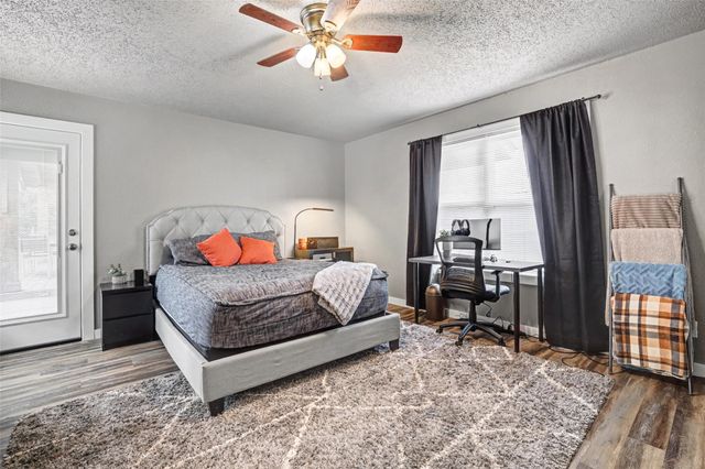 109 High Gabriel DR, Leander, TX 78641