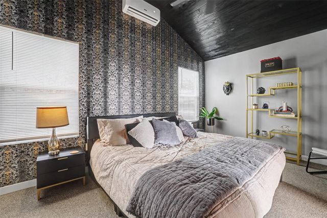 109 High Gabriel DR, Leander, TX 78641