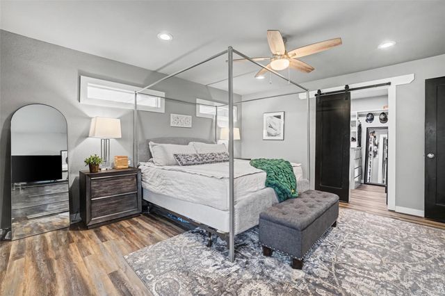 109 High Gabriel DR, Leander, TX 78641