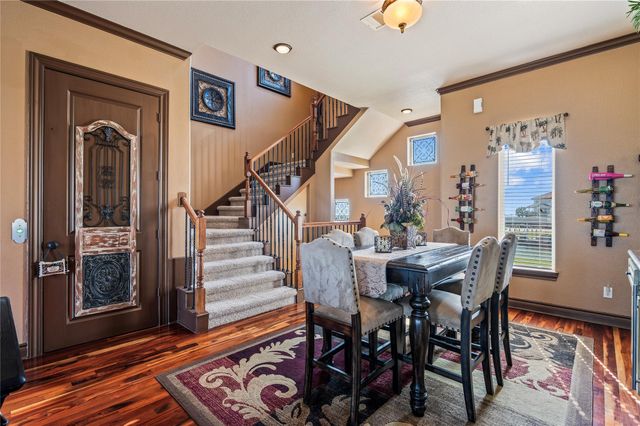 26 Half Moon, Hitchcock, TX 77563