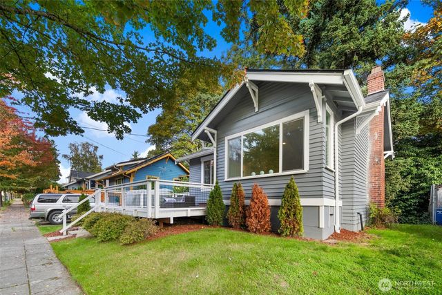 9338 39th Avenue S, Seattle, WA 98118