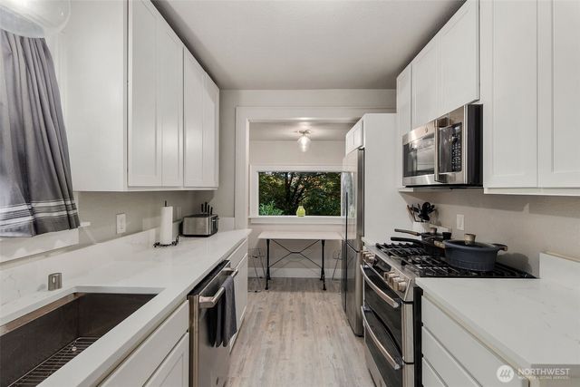 9338 39th Avenue S, Seattle, WA 98118