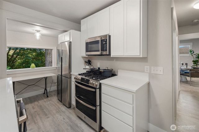 9338 39th Avenue S, Seattle, WA 98118