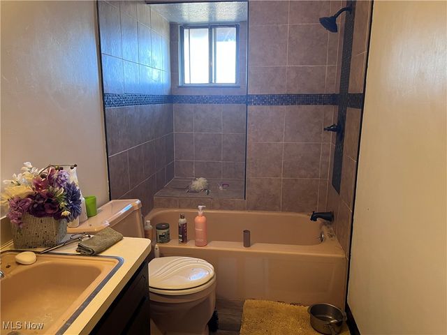 27601 Mills Avenue, Euclid, OH 44132